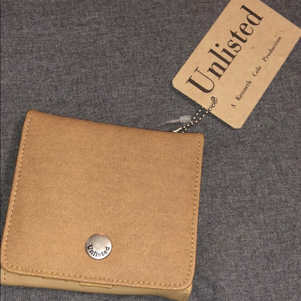 NWT Kenneth Cole wallet